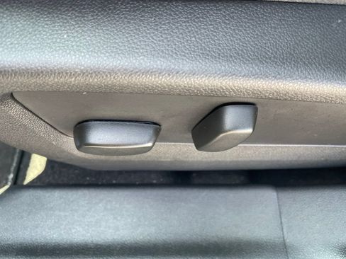Used 2023 Buick Envision Preferred FWD image 17