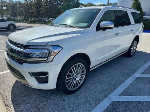 Used 2023 Ford Expedition Max Platinum AWD/4WD image 2