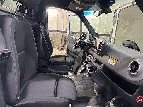 New 2026 Mercedes-Benz Sprinter 2500 image 18
