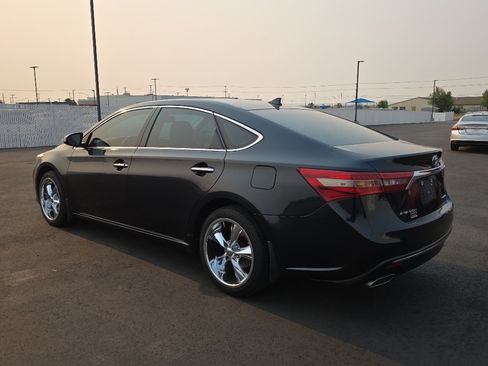 Certified 2016 Toyota Avalon Limited w/ Toyota Safety Sense Package FWD image 6