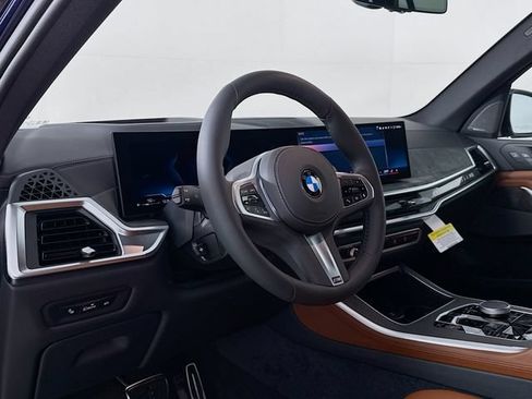 New 2026 BMW X5 xDrive40i w/ M Sport Package AWD/4WD image 9