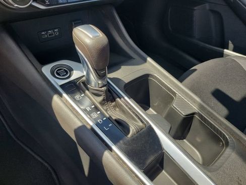 Used 2022 Nissan Sentra SV w/ All-Weather Package FWD image 17