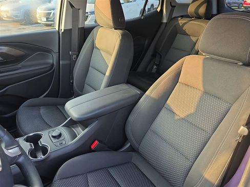Used 2023 GMC Terrain SLE w/ Driver Convenience Package image 13