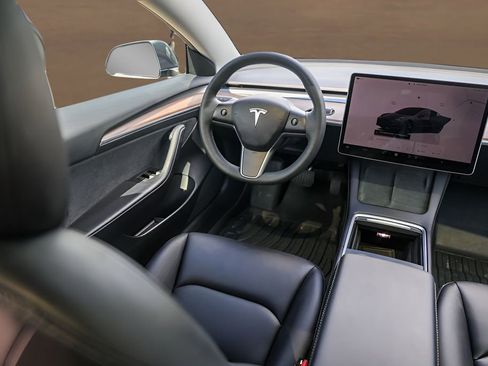 Used 2023 Tesla Model 3 Standard Range RWD image 22