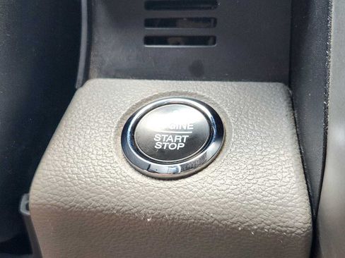 Used 2020 Ford F150 Lariat RWD image 19