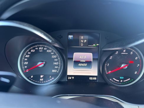 Used 2019 Mercedes-Benz GLC 350e 4MATIC image 7