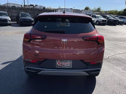 Certified 2024 Buick Encore GX Preferred FWD image 3