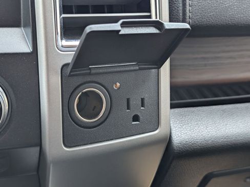 Used 2015 Ford F150 Lariat w/ Equipment Group 502A Luxury image 22