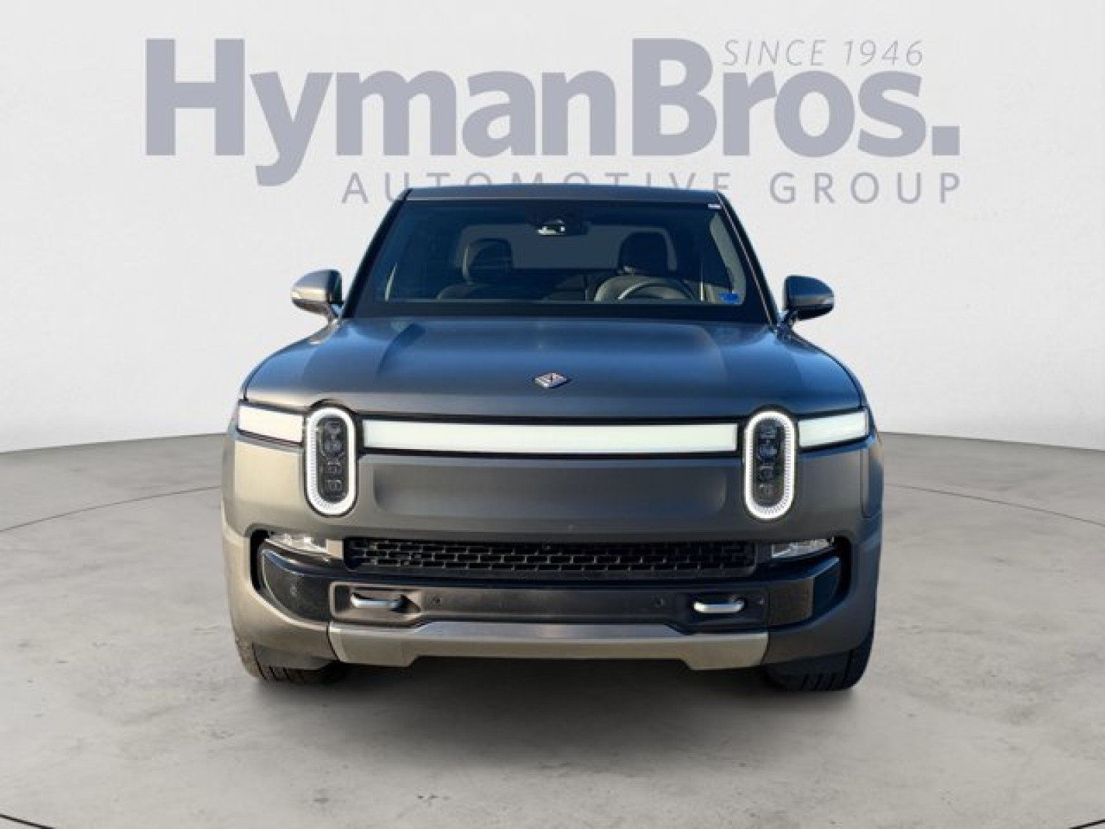 Used 2023 Rivian R1T Adventure Dual AWD/4WD image 8