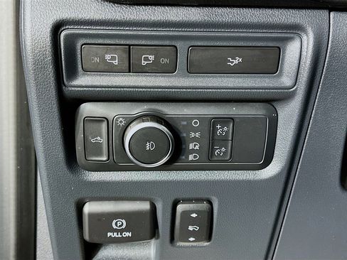 Used 2022 Ford F150 XLT w/ Equipment Group 302A High image 13