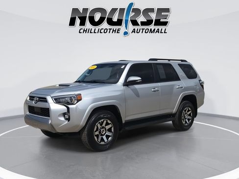 Used 2024 Toyota 4Runner TRD Off-Road Premium w/ Moonroof Package AWD/4WD image 4