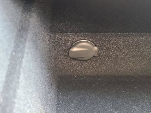 Used 2025 Tesla Model 3 Long Range RWD image 28