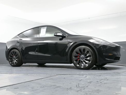 Used 2022 Tesla Model Y Performance image 55