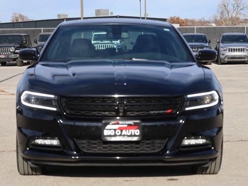 Used 2022 Dodge Charger SXT w/ Blacktop Package image 5
