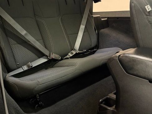 Used 2021 Jeep Wrangler Sport image 17