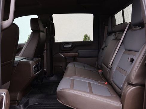 Certified 2023 GMC Sierra 2500 Denali AWD/4WD image 15