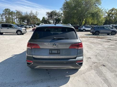 Used 2022 Volkswagen Taos SE image 16