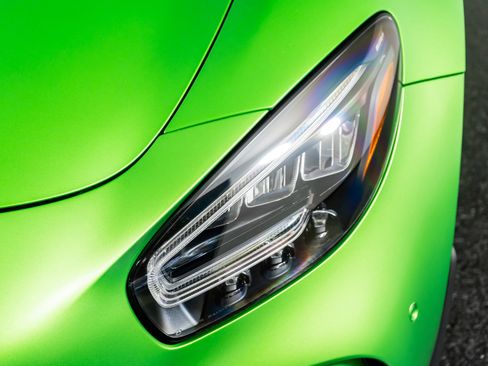 Used 2020 Mercedes-Benz AMG GT R image 23