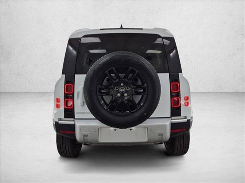 Used 2024 Land Rover Defender 110 S AWD/4WD image 7