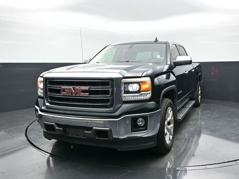 Used 2015 GMC Sierra 1500 SLT w/ SLT Crew Cab Value Package AWD/4WD image 4