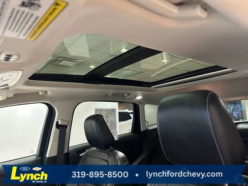 Used 2018 Ford Escape Titanium image 4