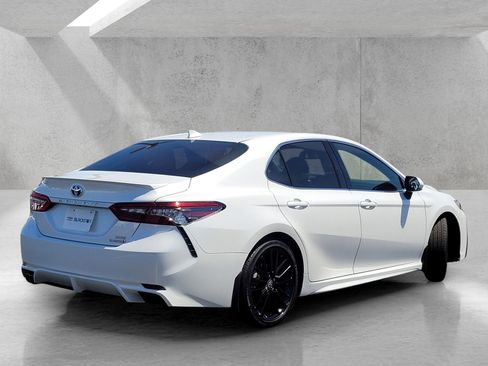Used 2024 Toyota Camry XSE w/ Navigation Package FWD image 4