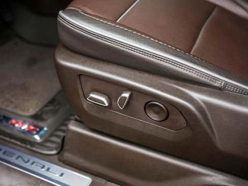 Used 2023 GMC Sierra 1500 Denali w/ Denali Reserve Package image 29