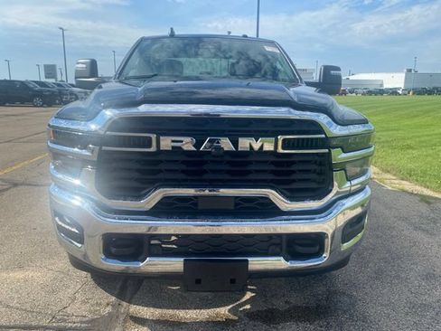 Used 2026 RAM 2500 Big Horn AWD/4WD image 8