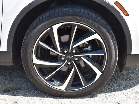 Used 2023 Lincoln Corsair Reserve w/ Equipment Group 201A AWD/4WD image 4