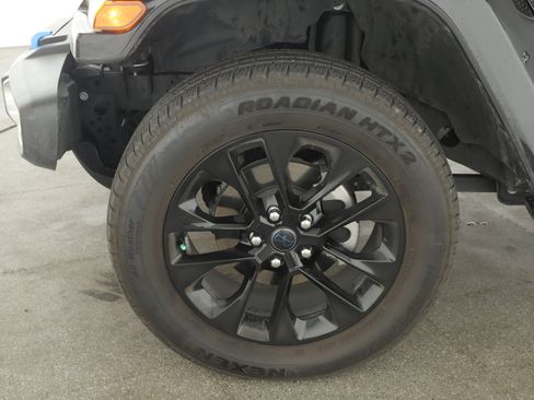 Used 2024 Jeep Wrangler Unlimited Sahara w/ Safety Group image 5