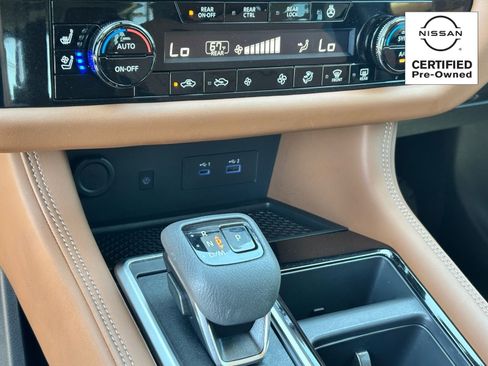 Certified 2025 Nissan Pathfinder Platinum FWD image 26
