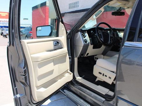 Used 2017 Ford Expedition EL Limited image 9