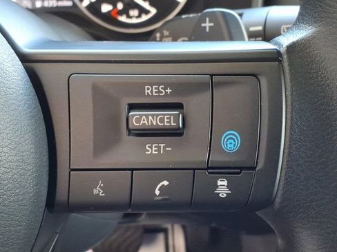 Used 2024 Nissan Rogue SV FWD image 29