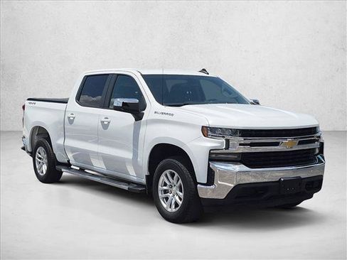 Used 2022 Chevrolet Silverado 1500 LT AWD/4WD image 3