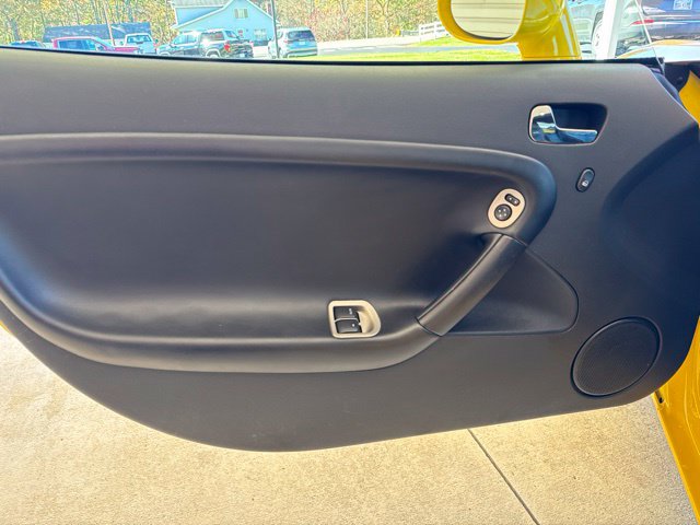 Used 2008 Pontiac Solstice GXP w/ Premium Package RWD image 12