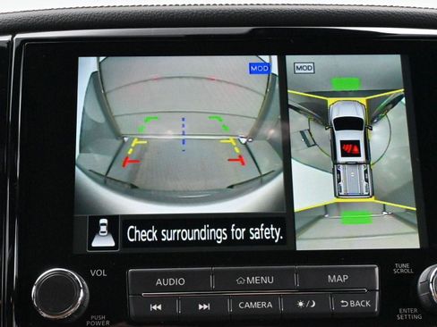 Used 2021 Nissan Titan Platinum Reserve w/ Moonroof Package image 24