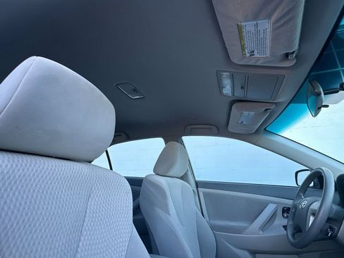 Used 2010 Toyota Camry LE image 16