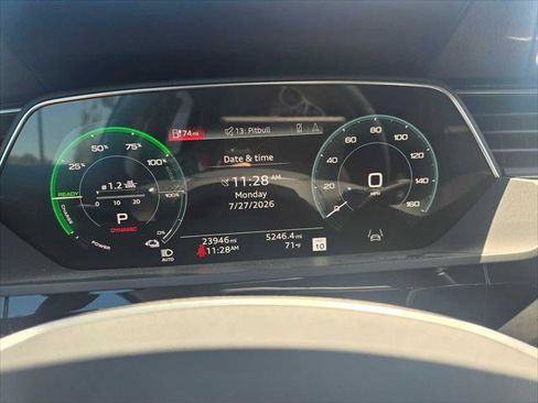 Used 2024 Audi Q8 e-tron Premium Plus w/ Premium Plus Package AWD/4WD image 28