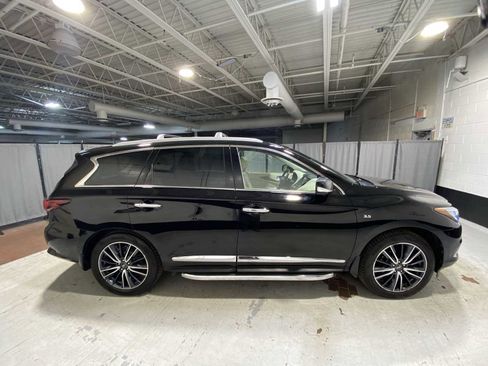 Used 2017 INFINITI QX60 FWD w/ Deluxe Technology Package image 27
