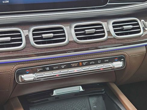Certified 2026 Mercedes-Benz GLS 580 4MATIC image 18