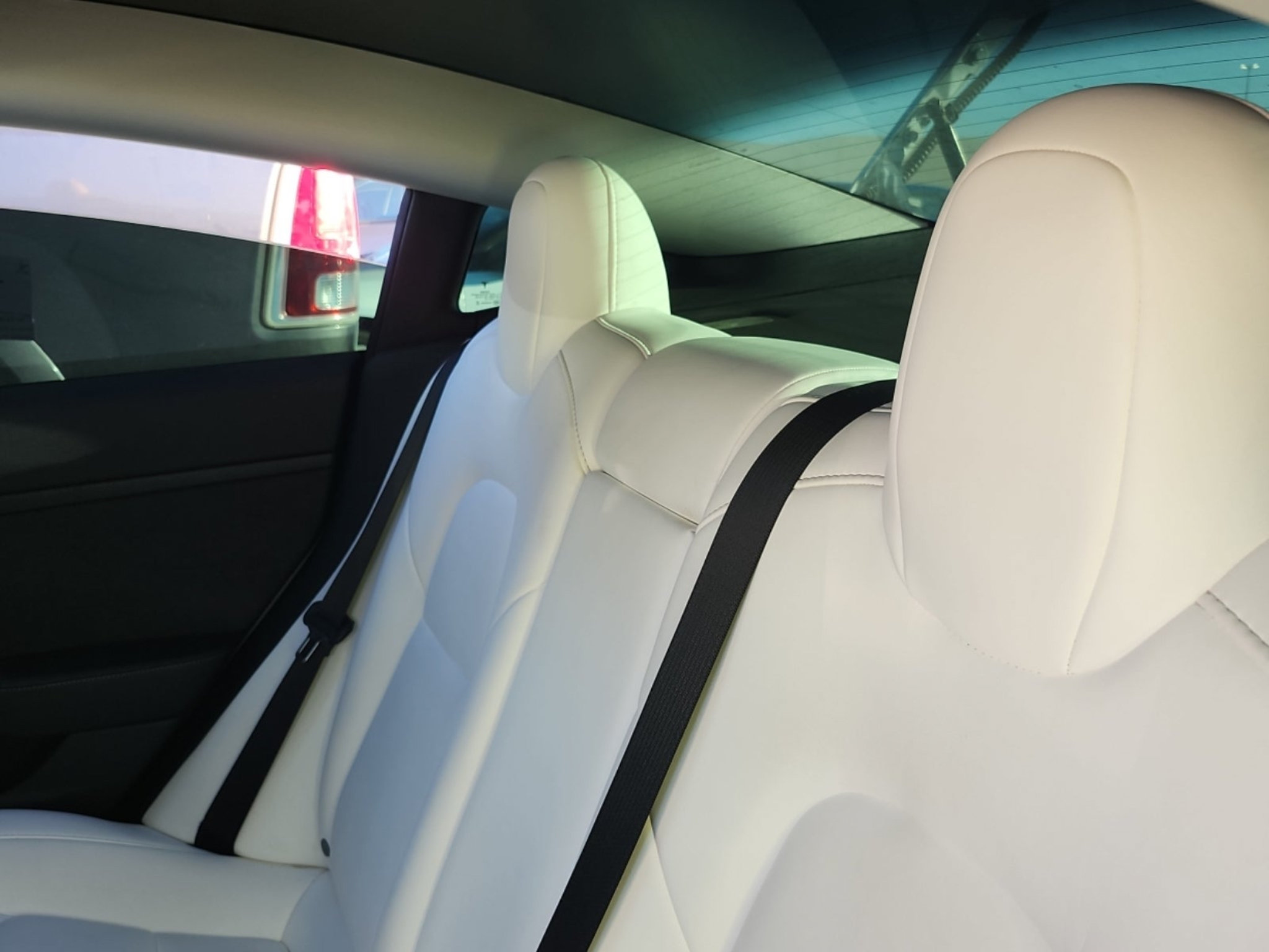 Used 2021 Tesla Model 3 Performance AWD/4WD image 3