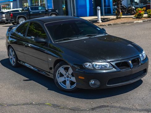 Used 2004 Pontiac GTO RWD image 2