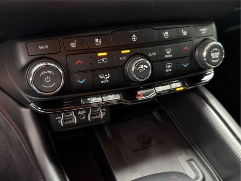 Used 2021 Dodge Durango R/T image 23