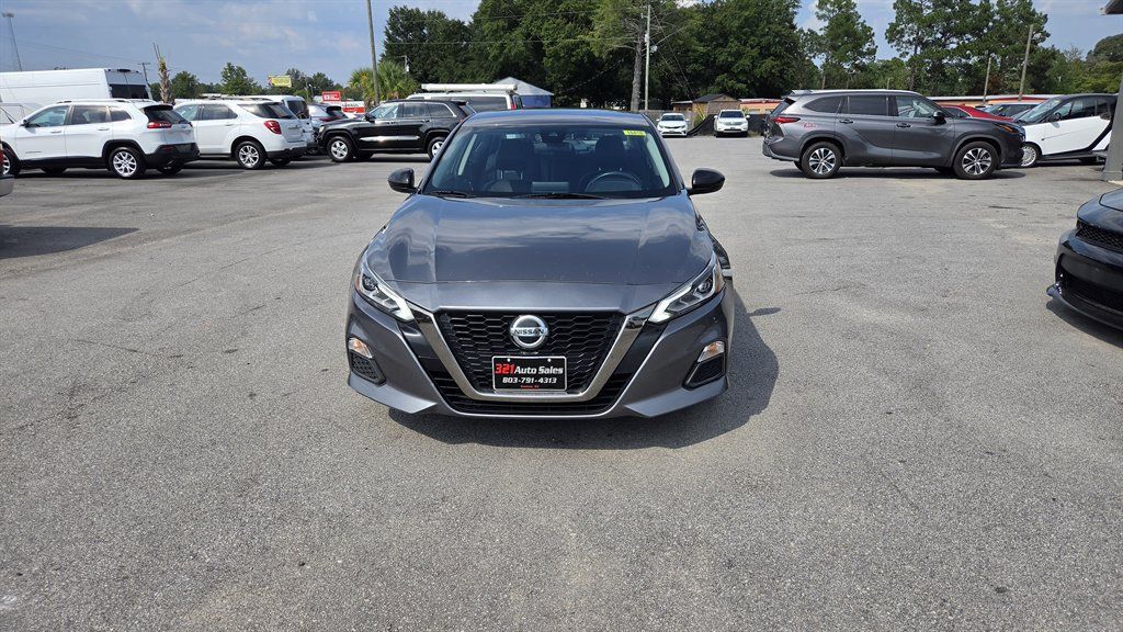 Used 2022 Nissan Altima 2.5 SR FWD image 2