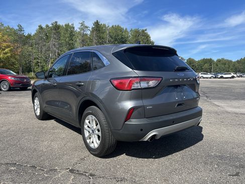 Used 2022 Ford Escape SE w/ Convenience Package AWD/4WD image 6