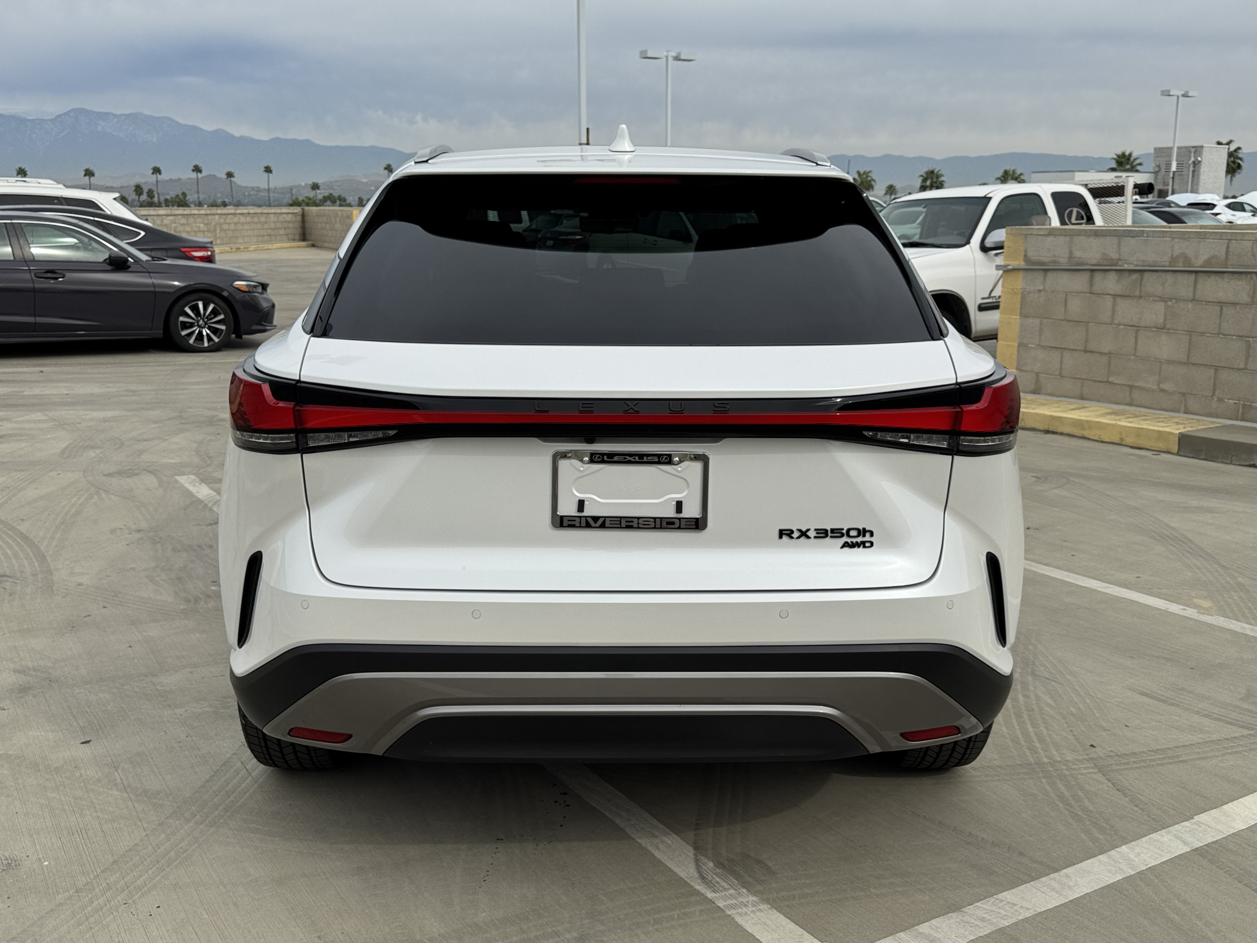 New 2026 Lexus RX 350h AWD/4WD image 9