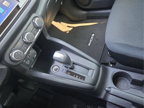 Used 2025 Nissan Kicks Play S FWD image 25