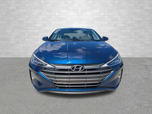 Used 2020 Hyundai Elantra Limited image 6