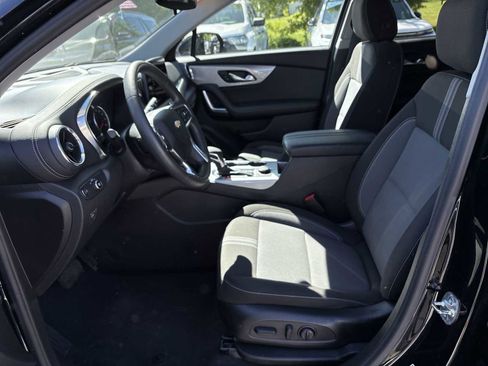 Used 2025 Chevrolet Blazer LT FWD image 18