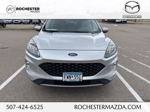 Used 2020 Ford Escape Titanium image 1